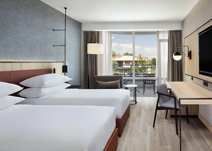 호텔 Four Points By Sheraton Sunny 써니비치