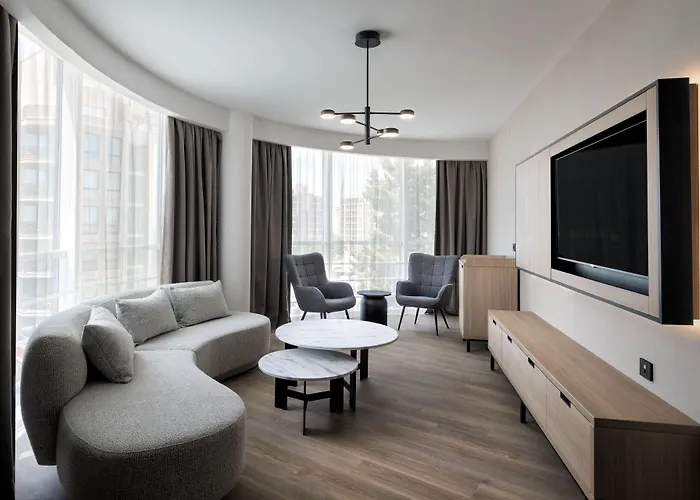 Four Points By Sheraton Sunny 4* 써니비치