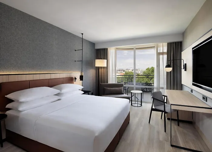 Four Points By Sheraton Sunny Ξενοδοχείο 4*