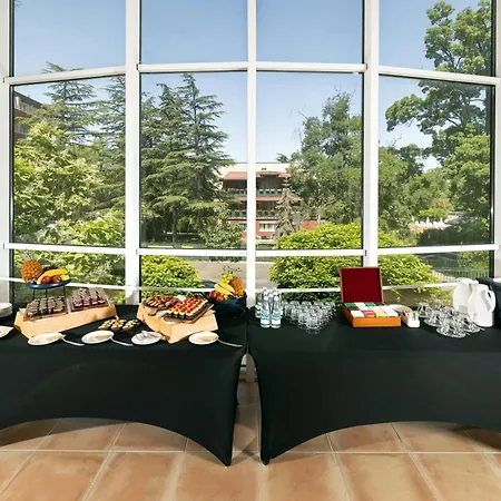 Four Points By Sheraton Sunny 4* Napospart