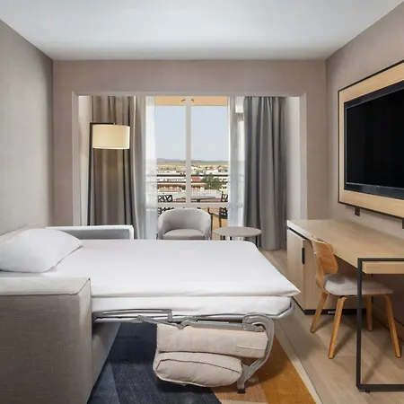 Otel Four Points By Sheraton Sunny 4*