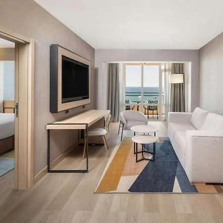Otel Four Points By Sheraton Sunny