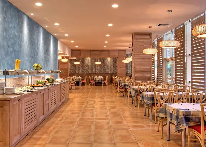 Ξενοδοχείο Four Points By Sheraton Sunny 4*