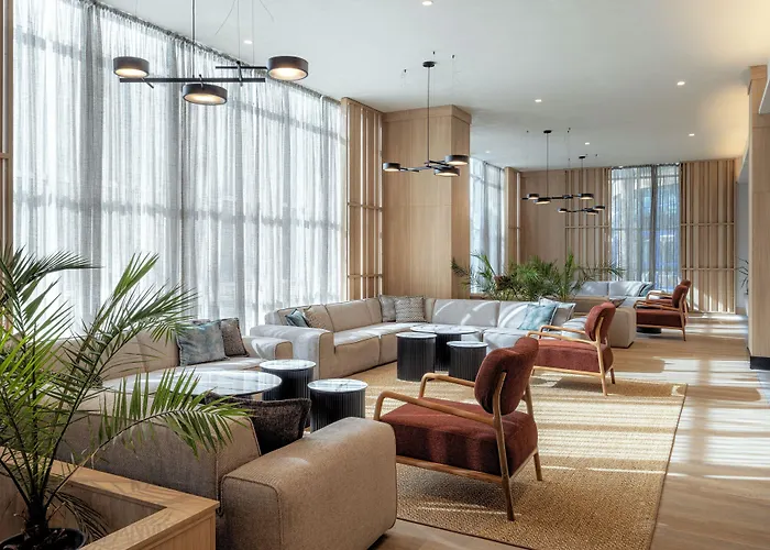 Four Points By Sheraton Sunny