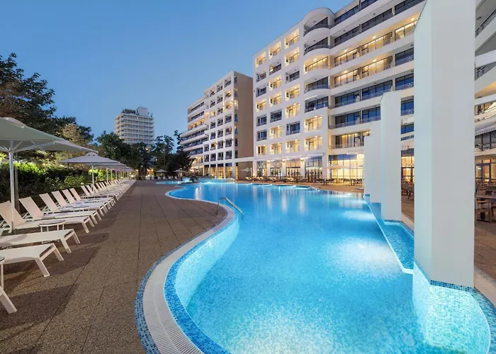 Four Points By Sheraton Sunny 4*